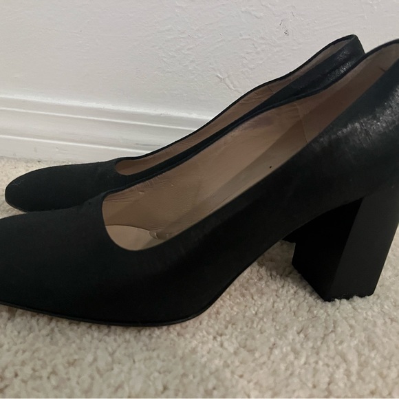 Donna Karan Classic Block Heel - Picture 4 of 4